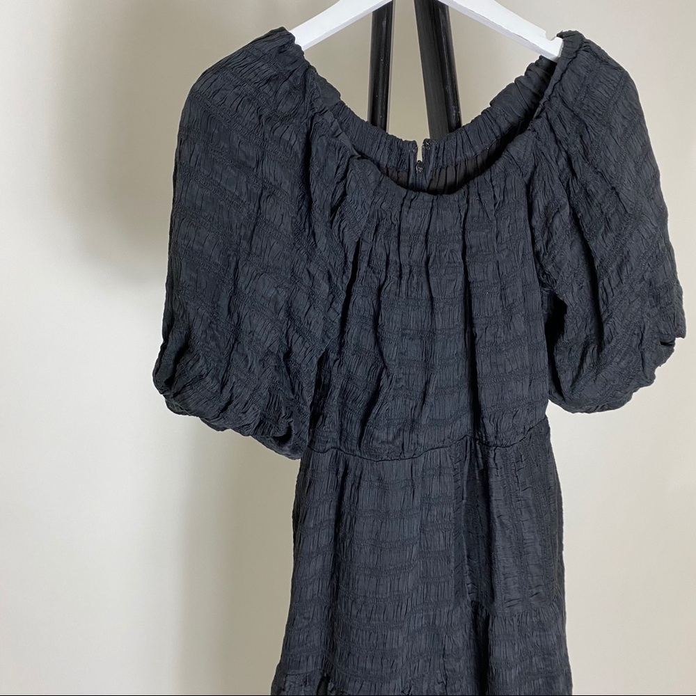 Dress - Picture 4 of 6